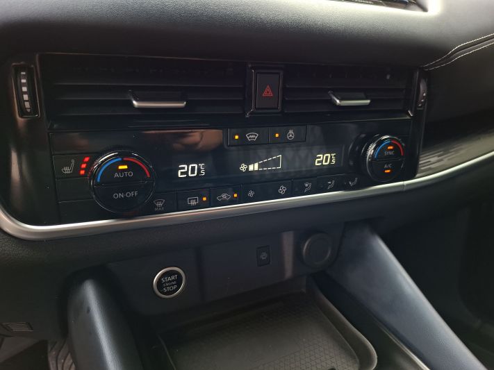 www.DobreUzywane.pl - NISSAN QASHQAI 1.3 DIG-T 158KM AUTOMAT 4WD TEKNA+