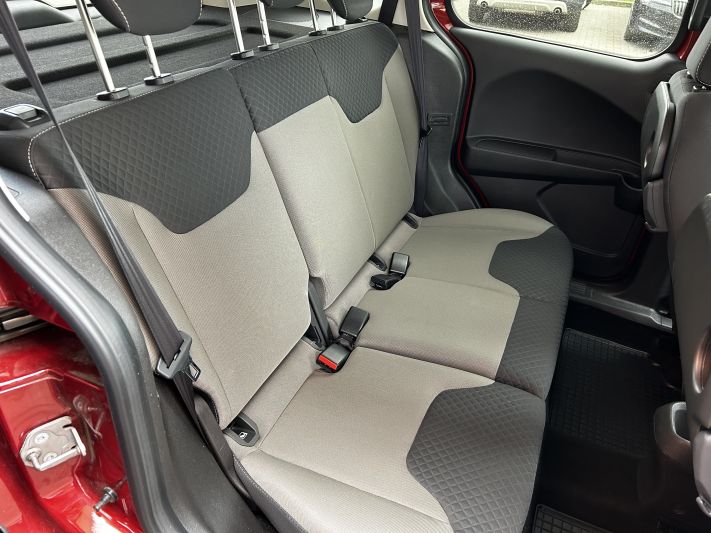 www.DobreUzywane.pl - FORD TOURNEO COURIER, 1.5 DIESEL 95KM, TITANIUM
