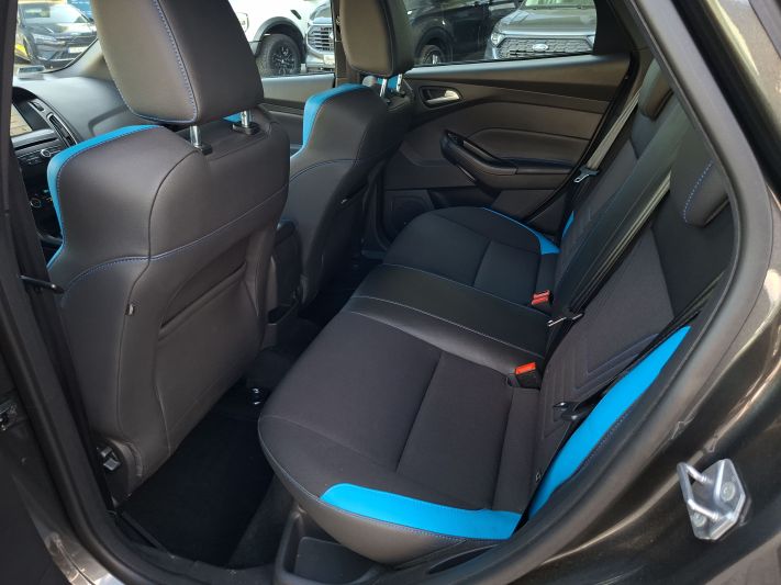 www.DobreUzywane.pl - FORD FOCUS RS 2.3 BENZYNA 350KM AWD MANUAL