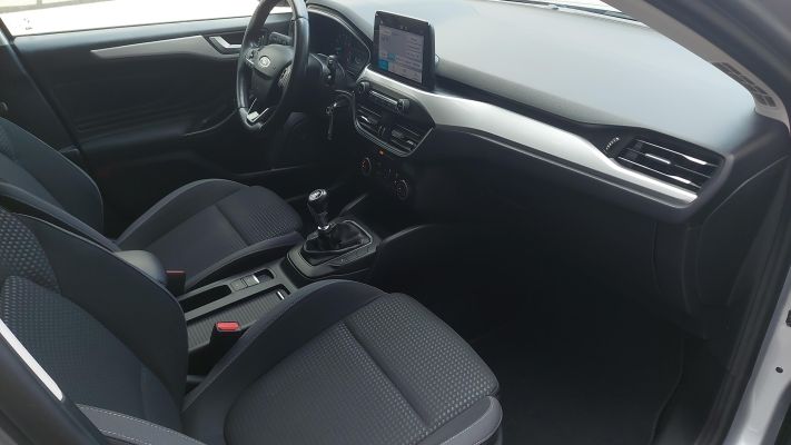www.DobreUzywane.pl - FORD FOCUS 1.0 ECOBOOST 125KM TREND EDITION