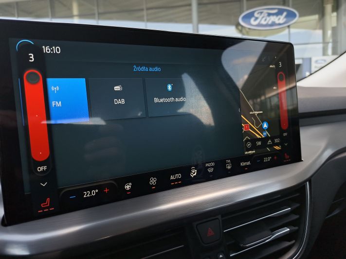 www.DobreUzywane.pl - FORD FOCUS 1,0 ECOBOOST 125 KM KOMBI TITANIUM