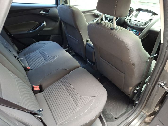 www.DobreUzywane.pl - FORD FOCUS 1.5 BENZYNA 150KM AUTOMAT TITANIUM