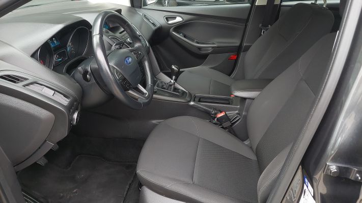 www.DobreUzywane.pl - FORD FOCUS 1.5 DIESEL 95 KM TREND EDITION