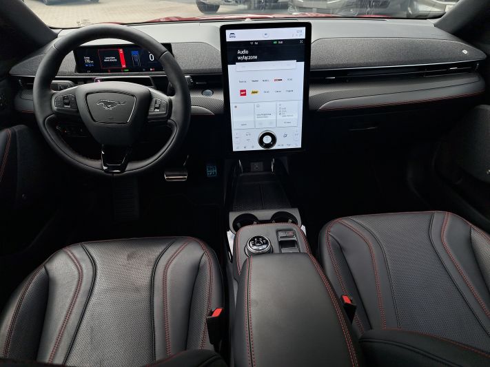 www.DobreUzywane.pl - FORD MACH-E AWD 269 KM 75kW