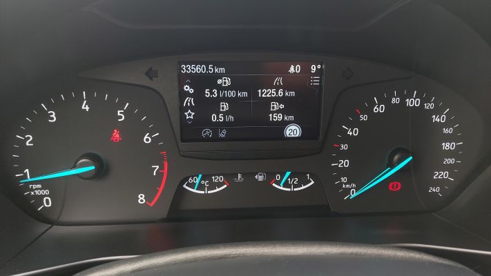 www.DobreUzywane.pl - FORD FOCUS 1.0 ECOBOOST 125 KM TREND