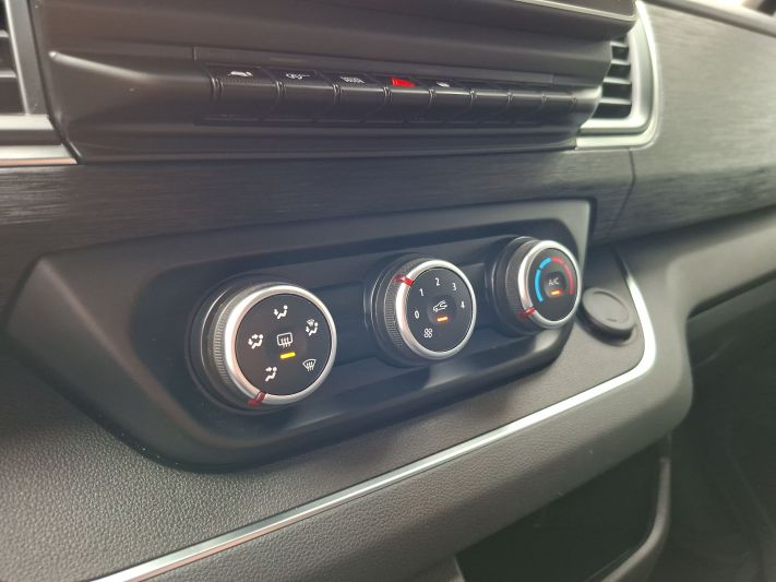 www.DobreUzywane.pl - RENAULT TRAFIC EQUILIBRE 2.0 DIESEL AUTOMAT 170 KM