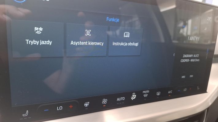 www.DobreUzywane.pl - FORD FOCUS 1.0 ECOBOOST 125KM TITANIUM X, NISKI PRZEBIEG