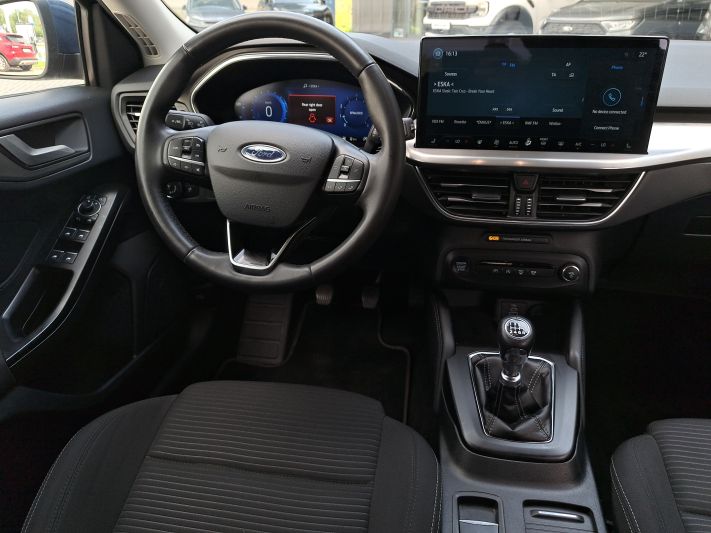 www.DobreUzywane.pl - FORD FOCUS 1.0 ECOBOOST 125 KM TITANIUM X HATCHBACK
