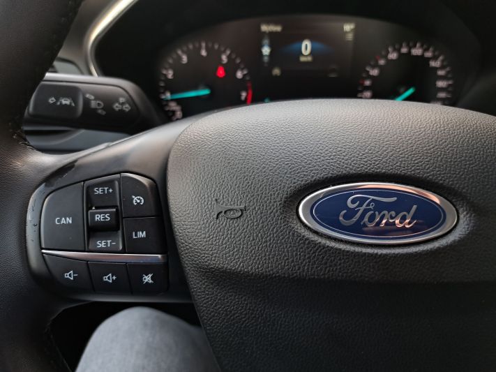 www.DobreUzywane.pl - FORD FOCUS 1,0 ECOBOOST 125 KM KOMBI TITANIUM