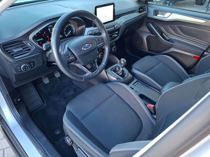 www.DobreUzywane.pl - FORD FOCUS 1.5 ECOBLUE 120 KM CONNECTED