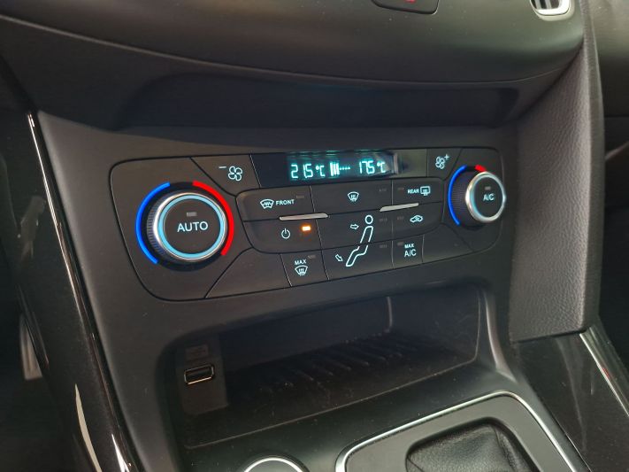 www.DobreUzywane.pl - FORD FOCUS 1.5 BENZYNA 150KM AUTOMAT TITANIUM