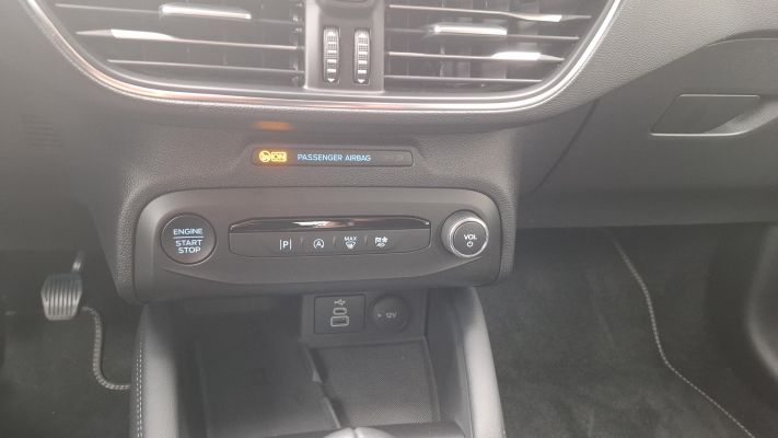 www.DobreUzywane.pl - FORD FOCUS 1.0 ECOBOOST 125KM TITANIUM X, NISKI PRZEBIEG