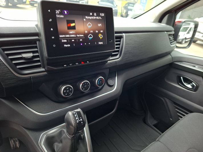 www.DobreUzywane.pl - RENAULT TRAFIC EQUILIBRE 2.0 DIESEL AUTOMAT 170 KM