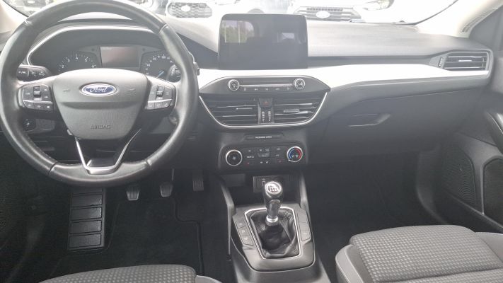 www.DobreUzywane.pl - FORD FOCUS 1.0 ECOBOOST 125 KM TREND EDITION, SALON POLSKA