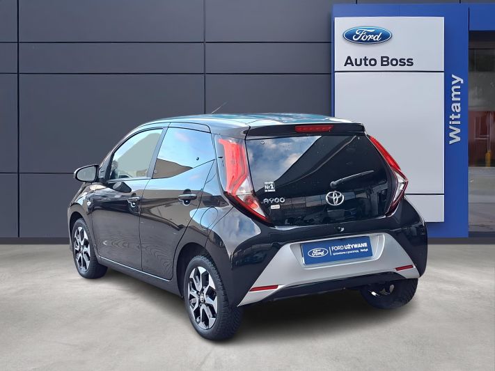 www.DobreUzywane.pl - TOYOTA AYGO 1.0 BENZYNA 72KM X-PLAY AUTOMAT