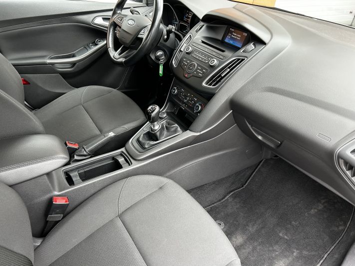 www.DobreUzywane.pl - FORD FOCUS, 1.5 DIESEL 95KM, TREND ( GOLD X)