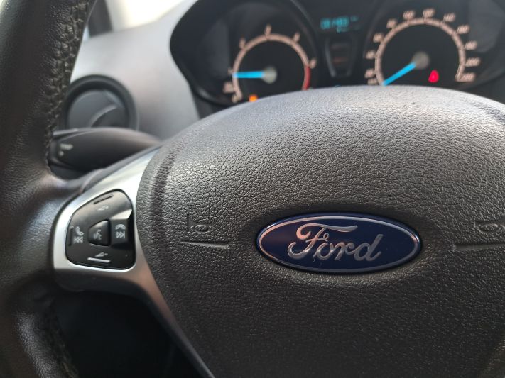 www.DobreUzywane.pl - FORD COURIER 1.5 TDCI 101KM LIMITED