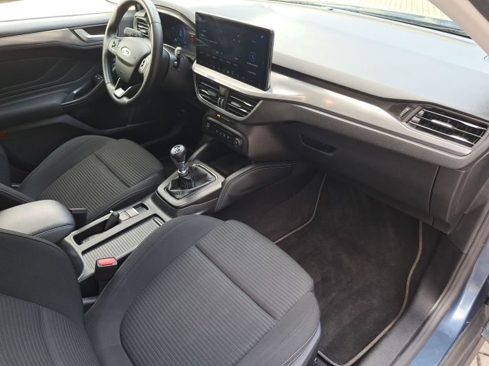 www.DobreUzywane.pl - FORD FOCUS 1.0 ECOBOOST 125 KM TITANIUM X HATCHBACK