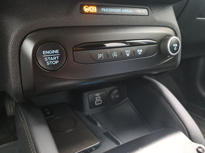 www.DobreUzywane.pl - FORD FOCUS 1.5 ECOBLUE 116KM TITANIUM X AUTOMAT , REFLEKTORY MATRIX