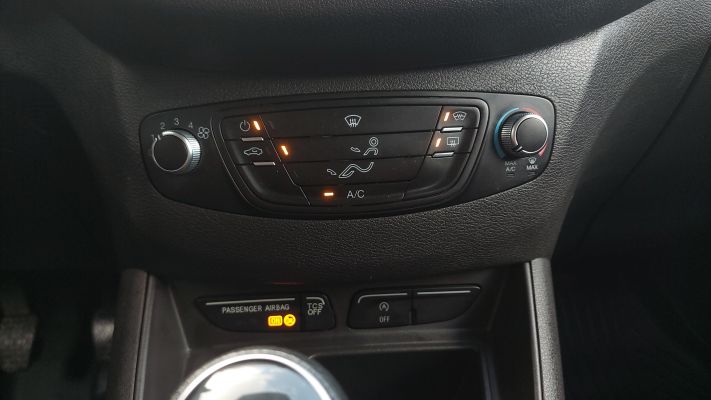 www.DobreUzywane.pl - FORD COURIER 1.0 BENZYNA 100KM NISKI PRZEBIEG SALON POLSKA