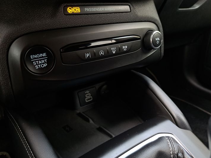 www.DobreUzywane.pl - FORD FOCUS 1.0 ECOBOOST 125 KM TITANIUM X HATCHBACK