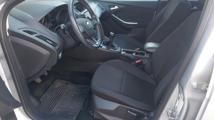 www.DobreUzywane.pl - FORD FOCUS 16 16 V 105 DURATEC TREND TYLKO 42 TYS PREZBIEGU