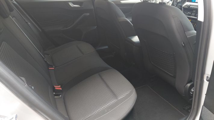 www.DobreUzywane.pl - FORD FOCUS 1.0 ECOBOOST 125KM TREND EDITION