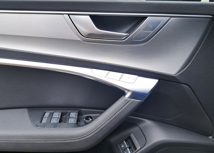 www.DobreUzywane.pl - AUDI A7 SPORTBACK 55 TFSI e quattro 367 KM S TRONIC