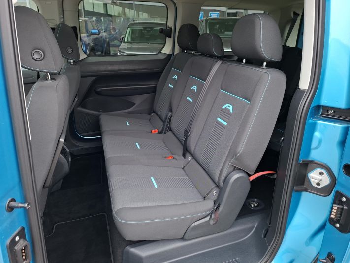www.DobreUzywane.pl - FORD GRAND TOURNEO CONNECT ACTIVE 2,0 ECOBLUE 122KM
