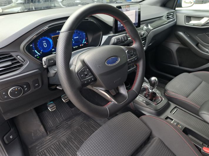 www.DobreUzywane.pl - FORD FOCUS 1,0 155KM ST-LINE KRAJOWY SERWIS ASO FULL LED