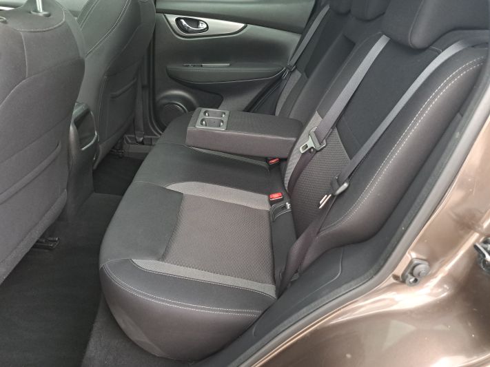 www.DobreUzywane.pl - NISSAN QASHQAI 1.3 DIG-T 159KM AUTOMAT N-CONNECTA + PAKIET ZIMOWY,STYL