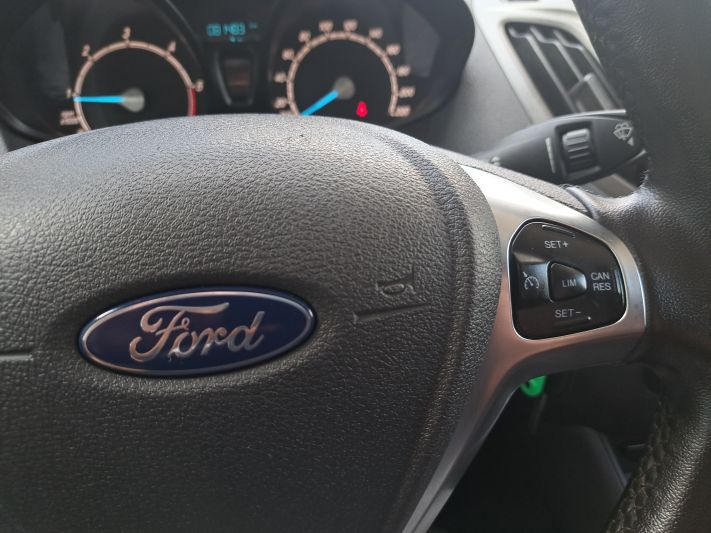 www.DobreUzywane.pl - FORD COURIER 1.5 TDCI 101KM LIMITED